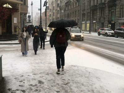 Жителей Петербурга предупредили об опасности. Сидите дома!